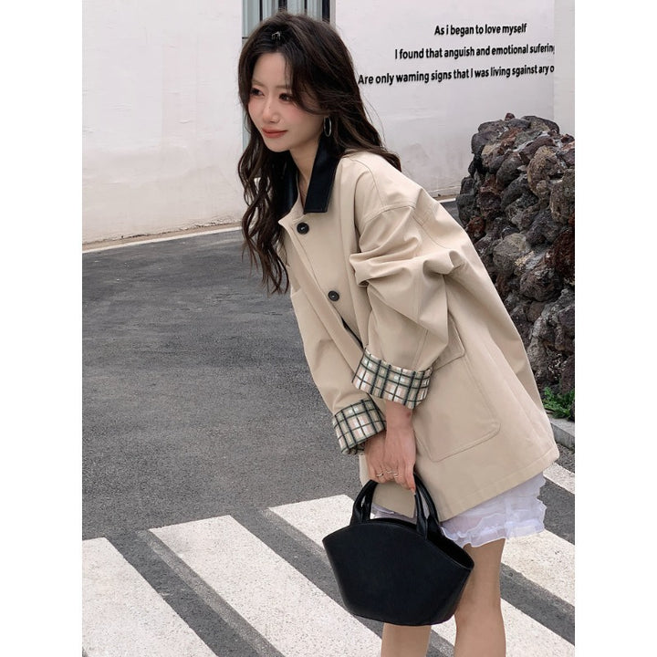 Women's Short Boxy Trench with Contrasting Lapel, Checked Sleeve Trim, and Applied Flap Pockets Mune Fashion