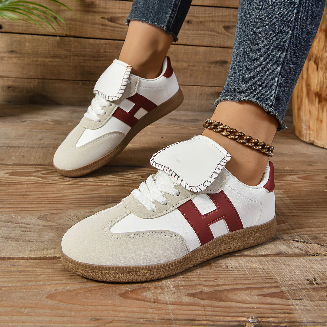 Women's Fashion Sneakers with Elegant Flap Accent and Non-slip Sole Mune Fashion