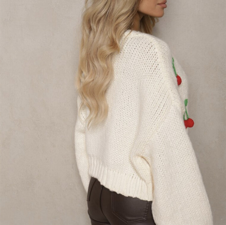 Women's short cardigan made of chunky knit with crocheted cherry appliqués and V-neck Mune Fashion