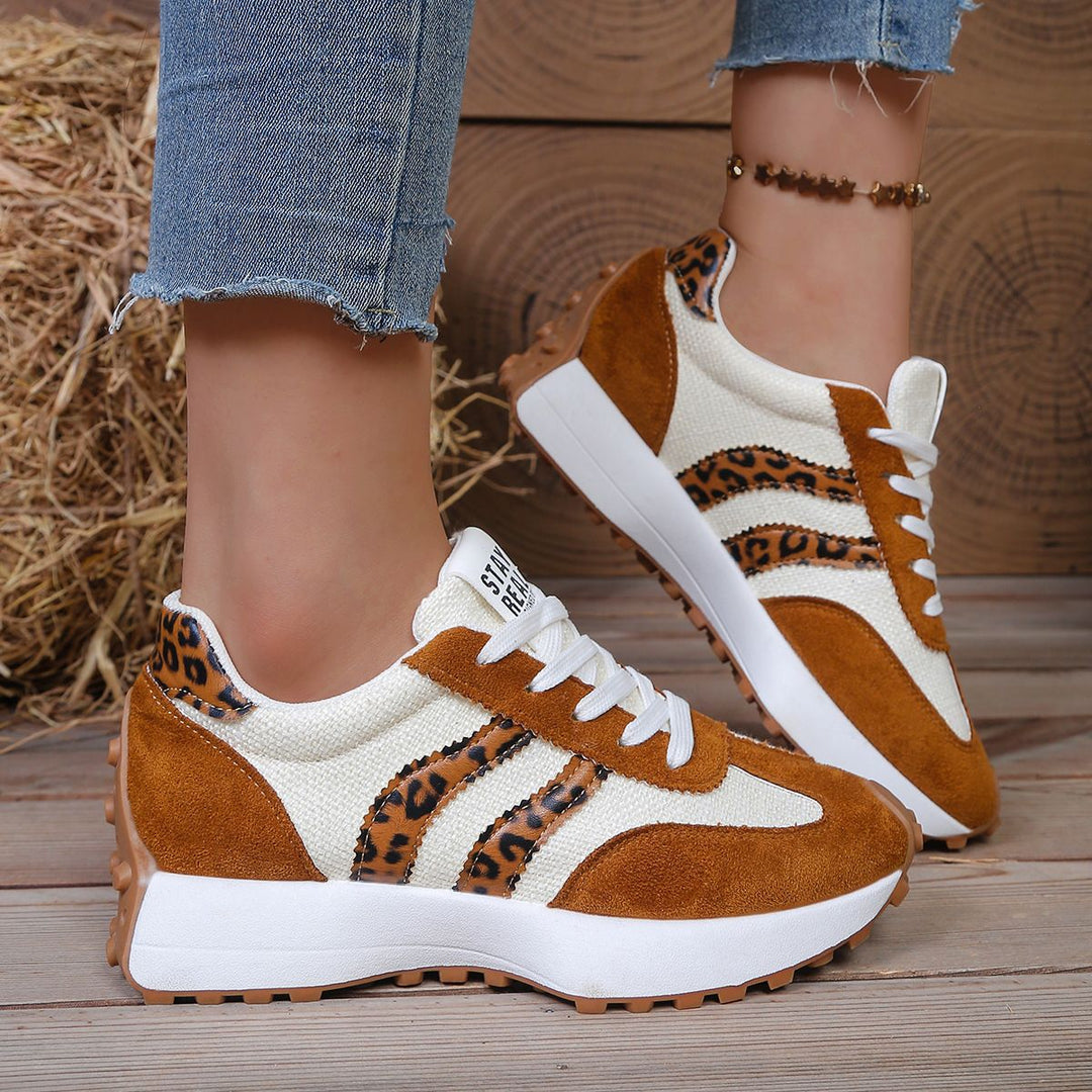 Women's Retro Running Sneakers with Suede Look, Profiled Rubber Sole and Padded Comfort Insole Mune Fashion