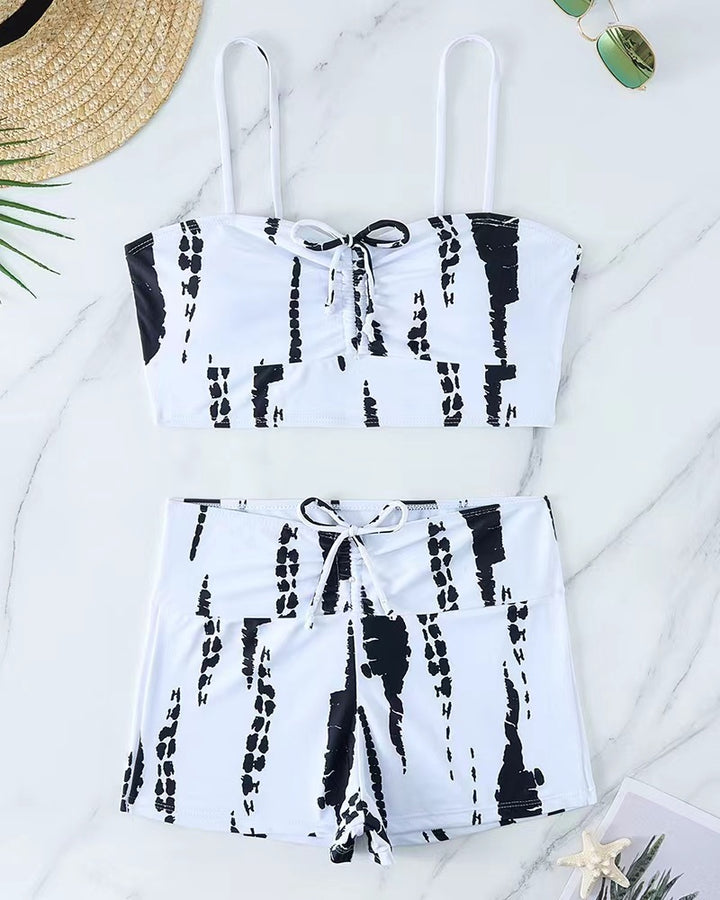 Women's bikini with floral ruffle design and adjustable straps Mune Fashion