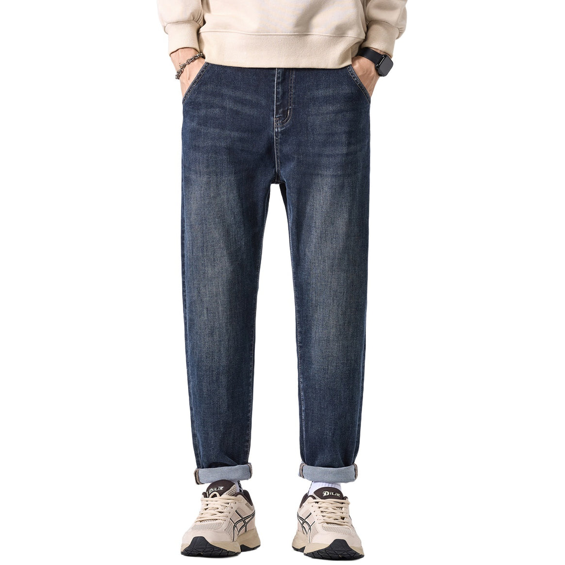 Men's tapered casual jeans with a mid-rise and subtle used wash Mune Fashion