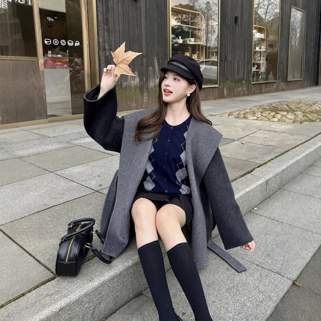 Women Short Wool Coat with Tie Belt and Oversized Shawl Collar Mune Fashion