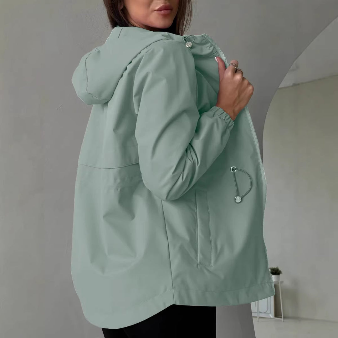 Women's sporty outdoor jacket