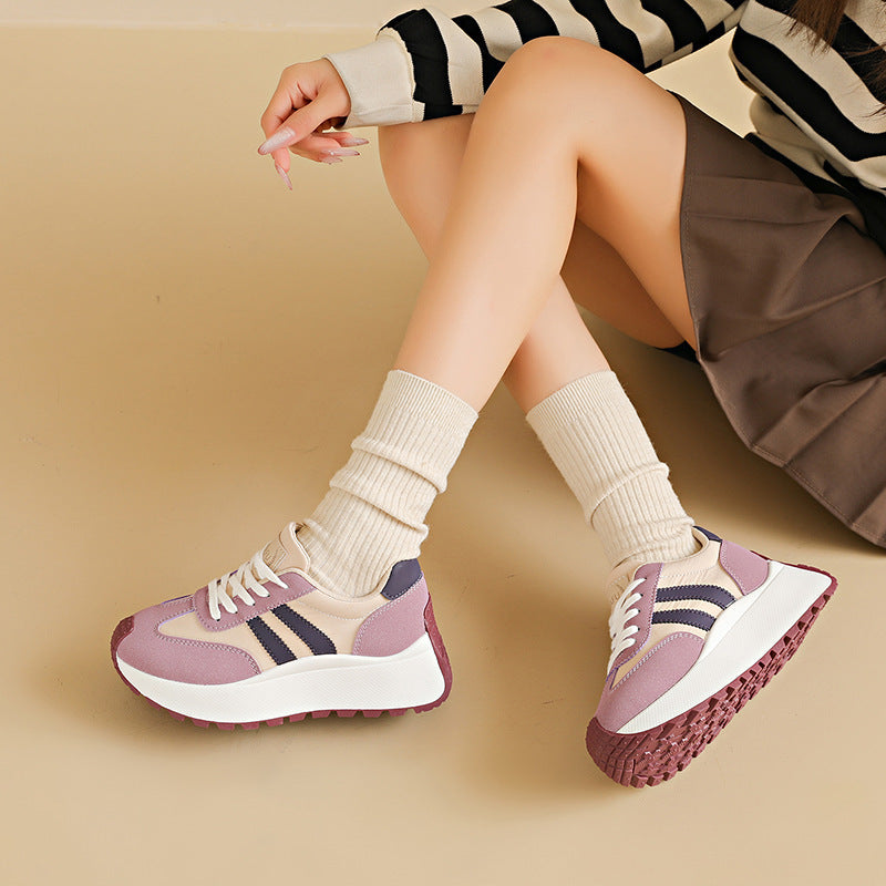 Women sporty sneakers with cushioned sole and breathable surface Mune Fashion