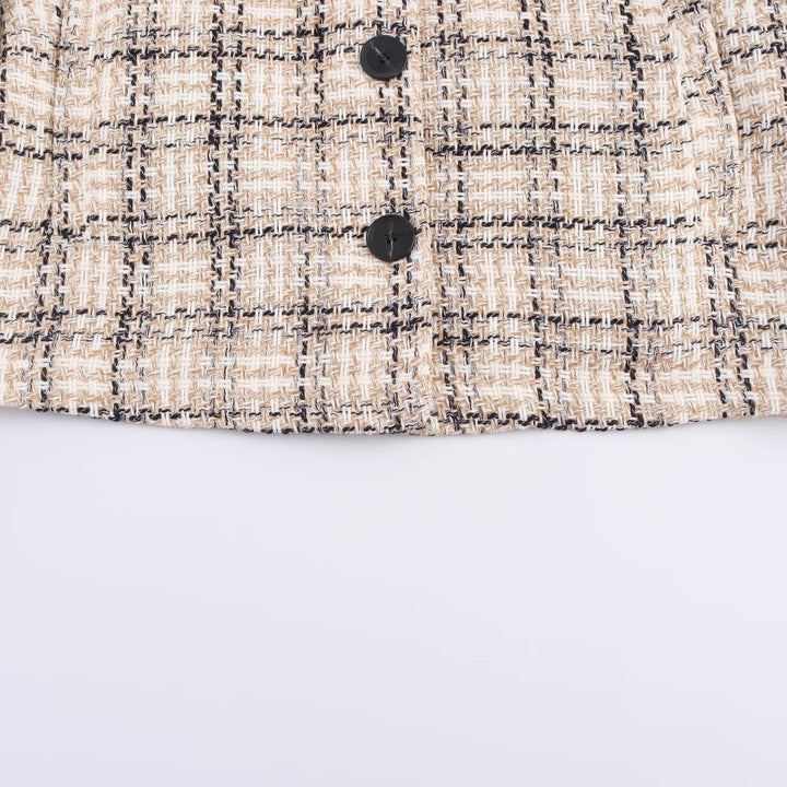 Women's short jacket made of boucle tweed with check pattern and boxy cut Mune Fashion