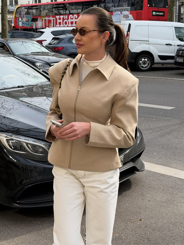 Women's Tailored Short Jacket made of vegan leather imitation with shirt collar and concealed zipper Mune Fashion
