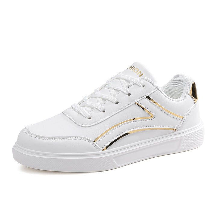 Men's low-cut synthetic leather sneakers with shock-absorbing lightweight foam sole and padded heel cushion Mune Fashion