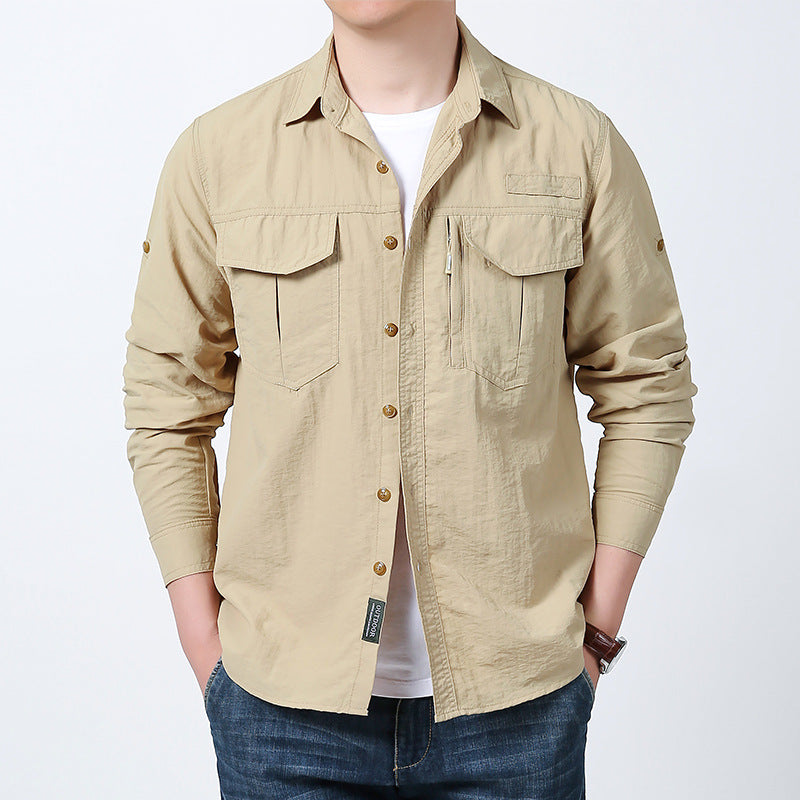 Men's long-sleeved field shirt made of lightweight ripstop with multifunctional chest pockets and concealed zip.