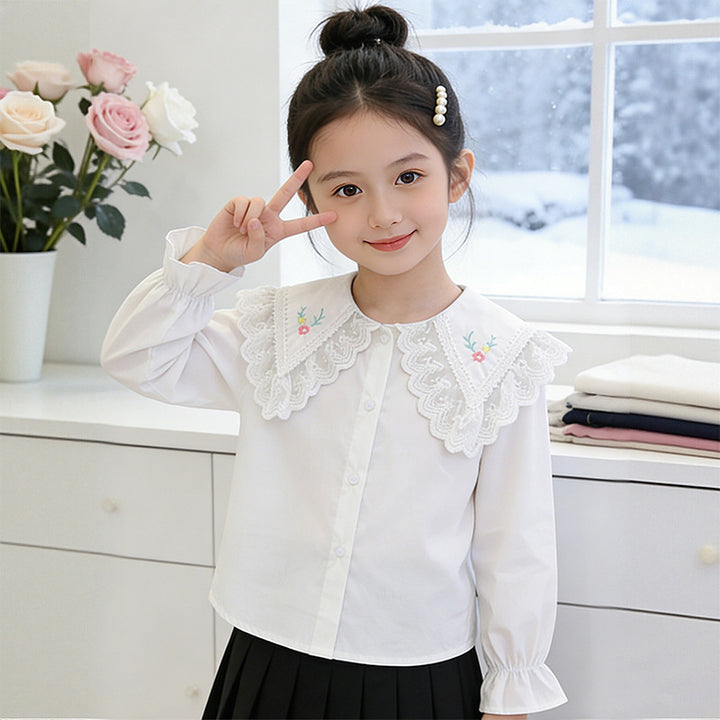 Girl blouse with voluminous lace collar Mune Fashion