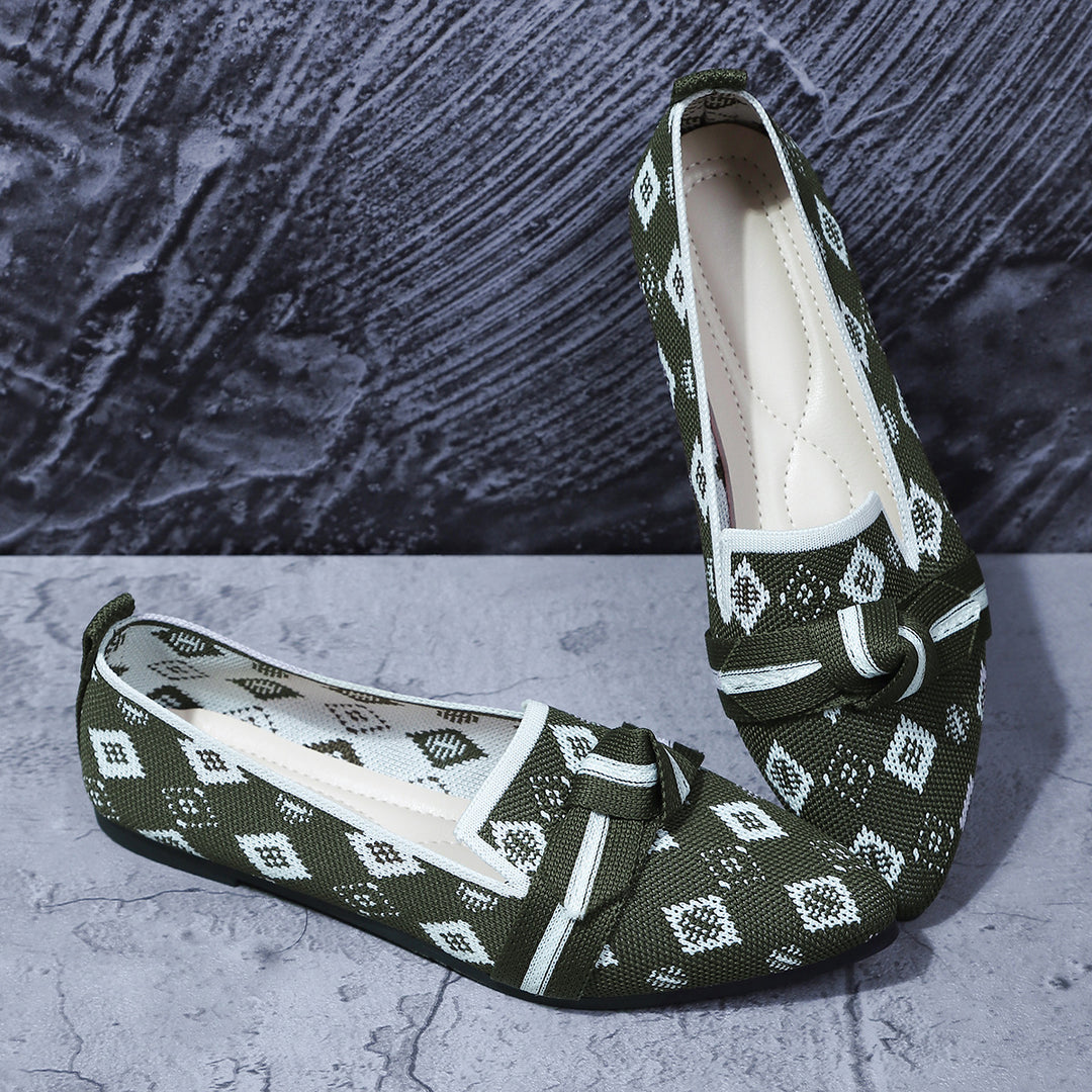 Women's woven lace slippers with decorative bow and padded comfort footbed Mune Fashion
