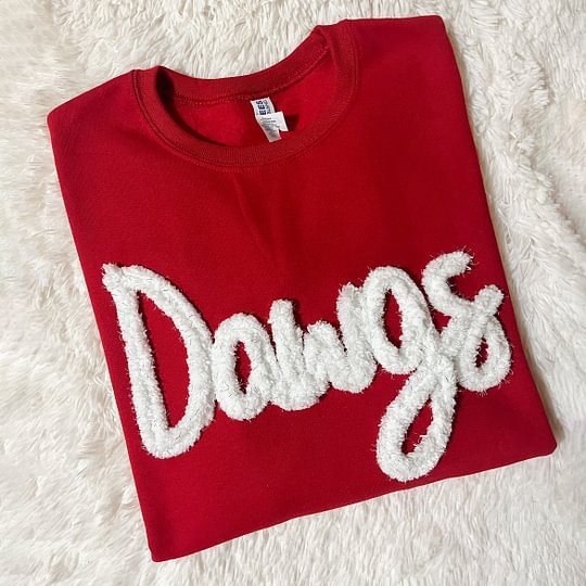 Women’s Round Neck Sweatshirt with Chenille Lettering and Oversized Cut Mune Fashion