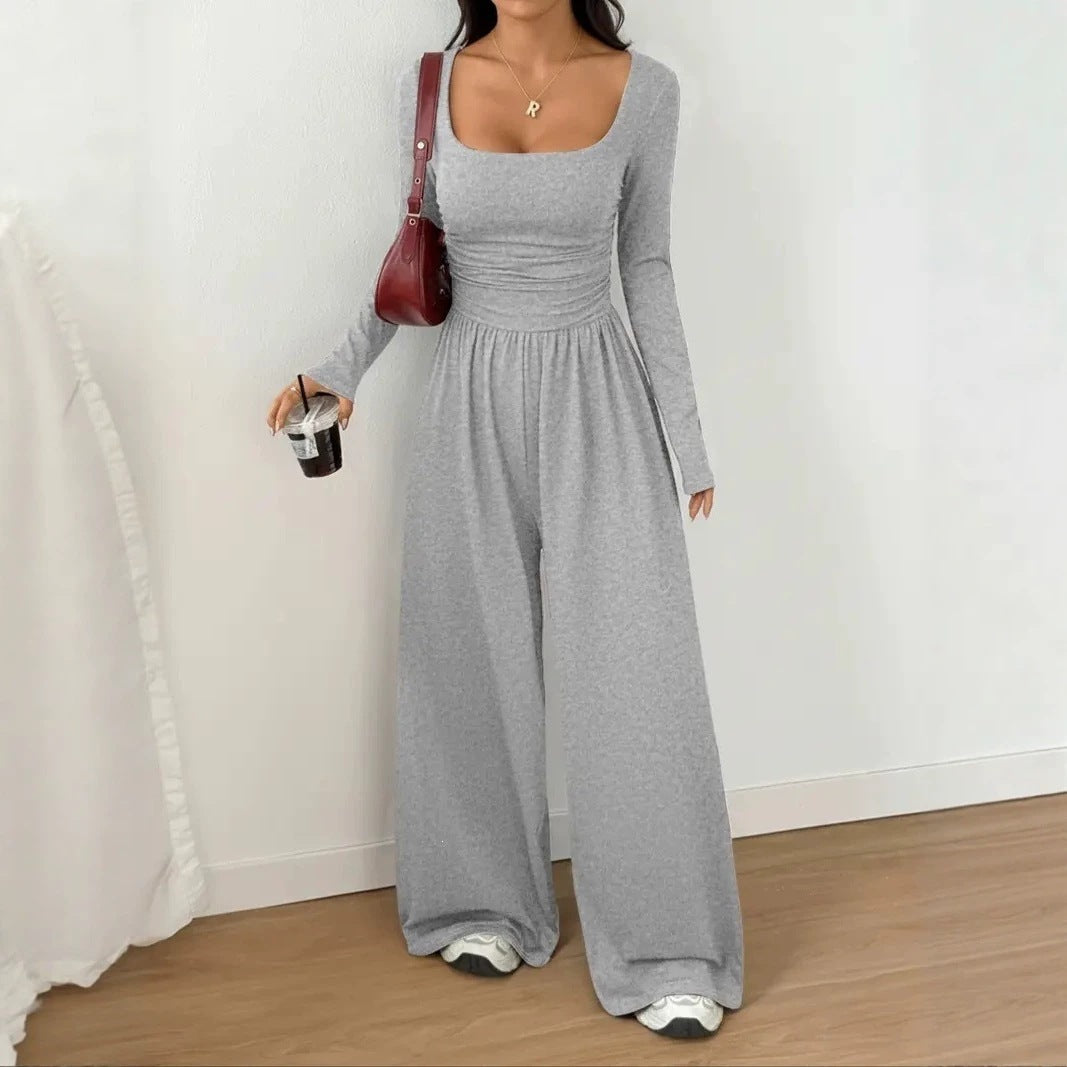 Women's jumpsuit with wide leg, square neckline and gathered waist area