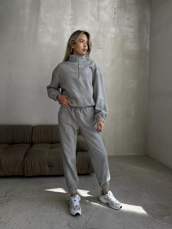 Women's Casual Fleece Jogging Suit Set with Stand Collar and Half-Zip Mune Fashion