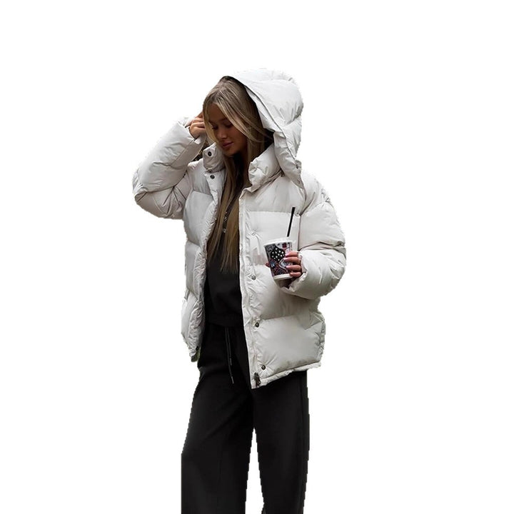 Ladies Short Windproof Quilted Puffer Jacket with Removable Hood and High Stand Collar Mune Fashion