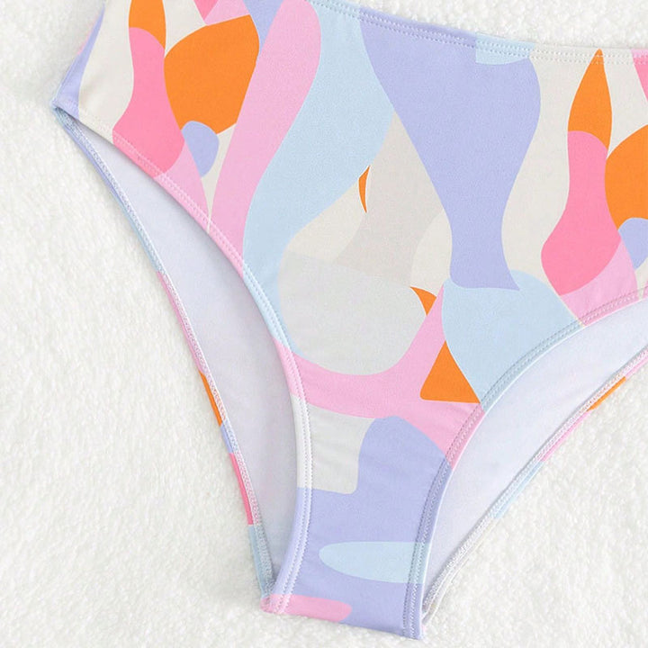 Women's High-Cut Bikini Set with Fashionable V-Neck Mune Fashion