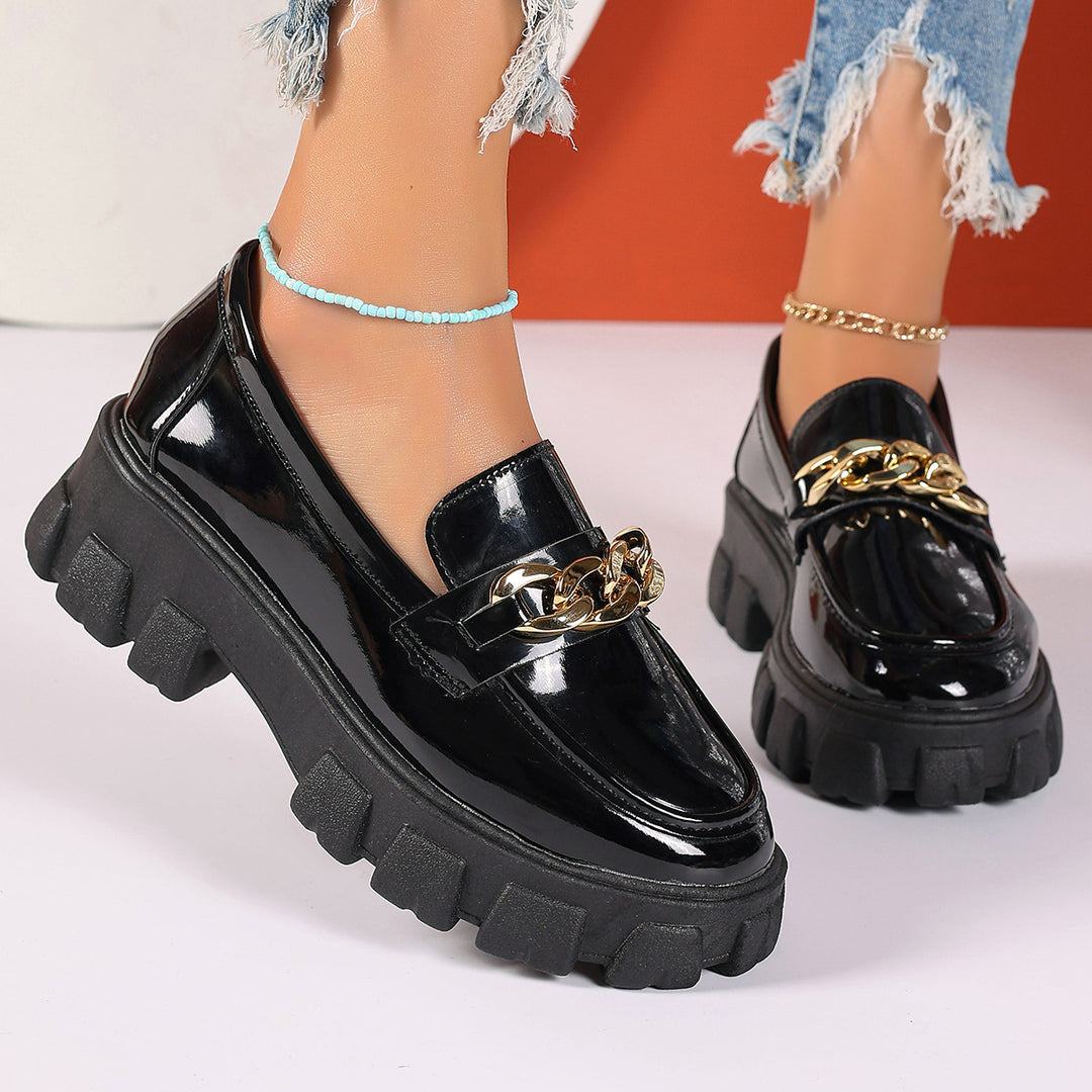Women's trendy patent loafers with chunky profile sole and gold chain application Mune Fashion