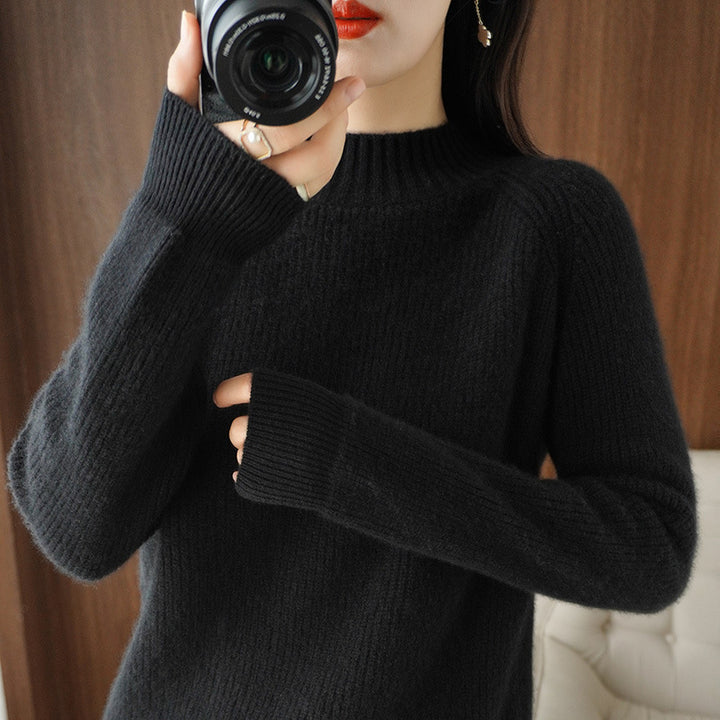 Women's Short Stand-Up Collar Sweater made of fine fine knit with cashmere-like softness and raglan sleeves Mune Fashion