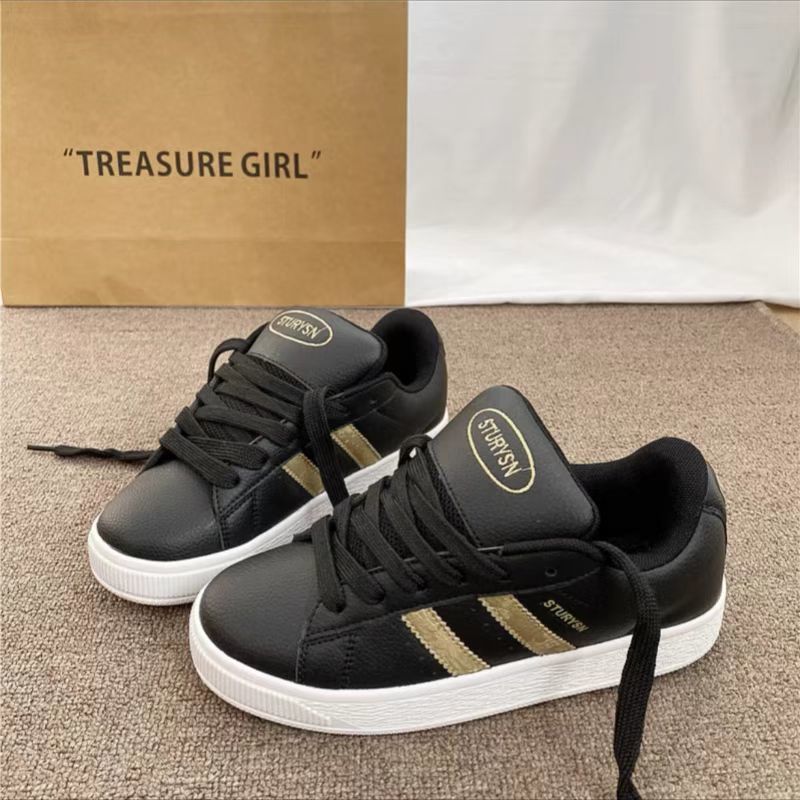 Women’s sneakers in a sporty design with reinforced support and breathable surface structure Mune Fashion