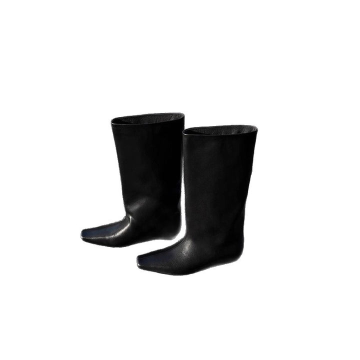 Women knee-high slouch leather boots with square toe shape and flat heel Mune Fashion