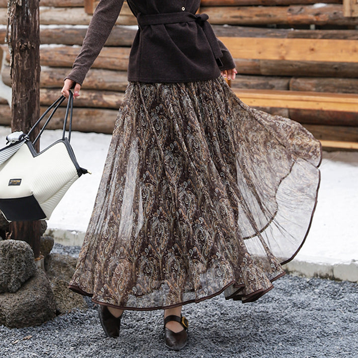 Women's voluminous chiffon circle skirt in paisley motif with elastic waistband Mune Fashion