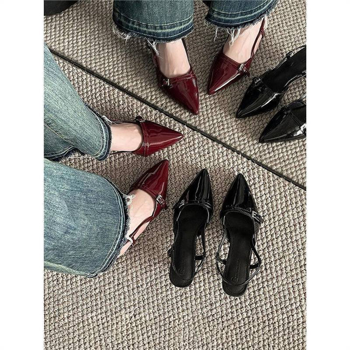 Women's pointed patent pumps with slingback, slender silhouette and padded comfort insole Mune Fashion