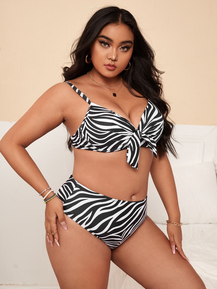 Ladies Bikini Set with playful knot design and high waistband Mune Fashion