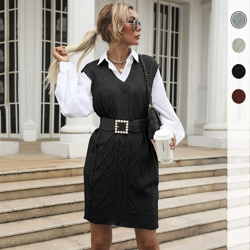 Women's Cable Knit Long Vest with V-Neck and Oversized Silhouette Mune Fashion