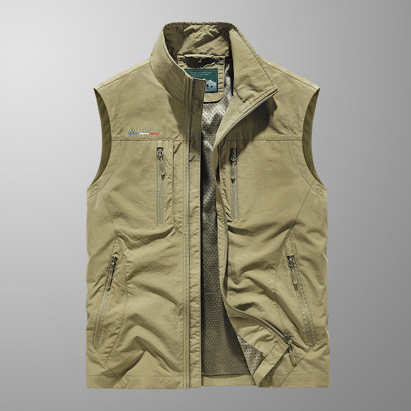Men's Outdoor Utility Fishing Vest with Breathable Mesh Back and Multifunctional Pockets Mune Fashion