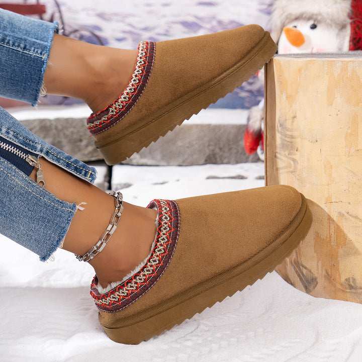 Women’s Lined Loafer Slippers made of Suede-Like Material with Embroidered Edge and Profiled Platform Mune Fashion