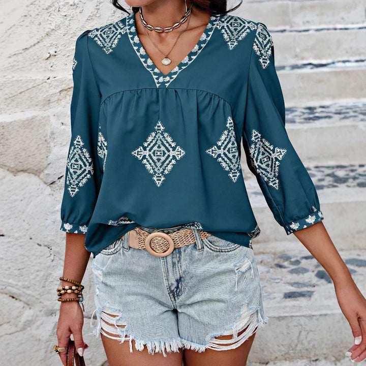 Women Loosely Cut Boho Blouse with V-Neck, Ruched Bust Seam and Three-Quarter Sleeves Mune Fashion