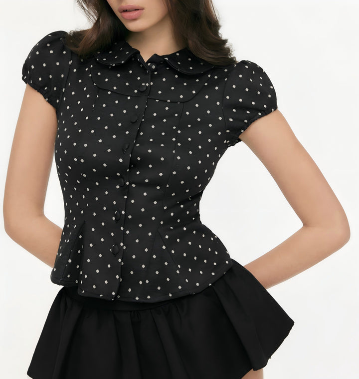 Ladies plaid blouse with Peter Pan collar, tailored peplum silhouette and puff sleeves Drune