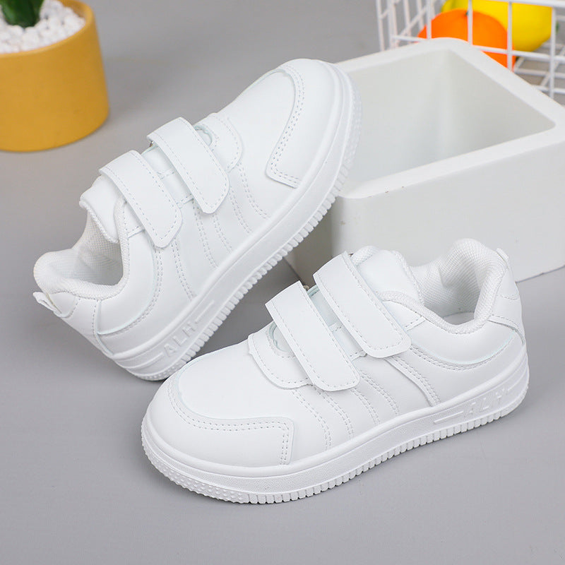 Women’s sneakers with adjustable Velcro closure and ergonomic cushioning Mune Fashion
