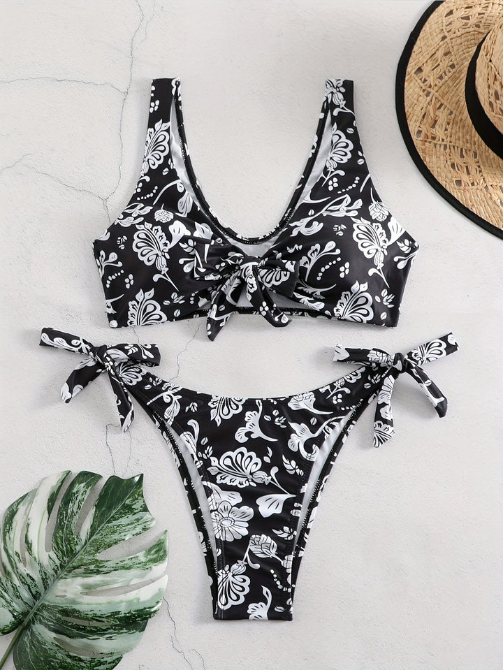 Women's Triangle Bikini with Playful Knot Detail Mune Fashion