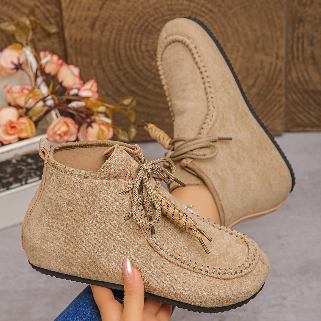 Women nan moccasin ankle boots with hand stitching, soft lining and profiled lightweight sole Mune Fashion