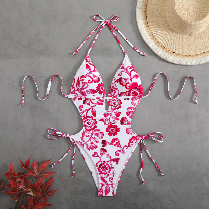 Ladies full-coverage bikini with playful floral design Mune Fashion