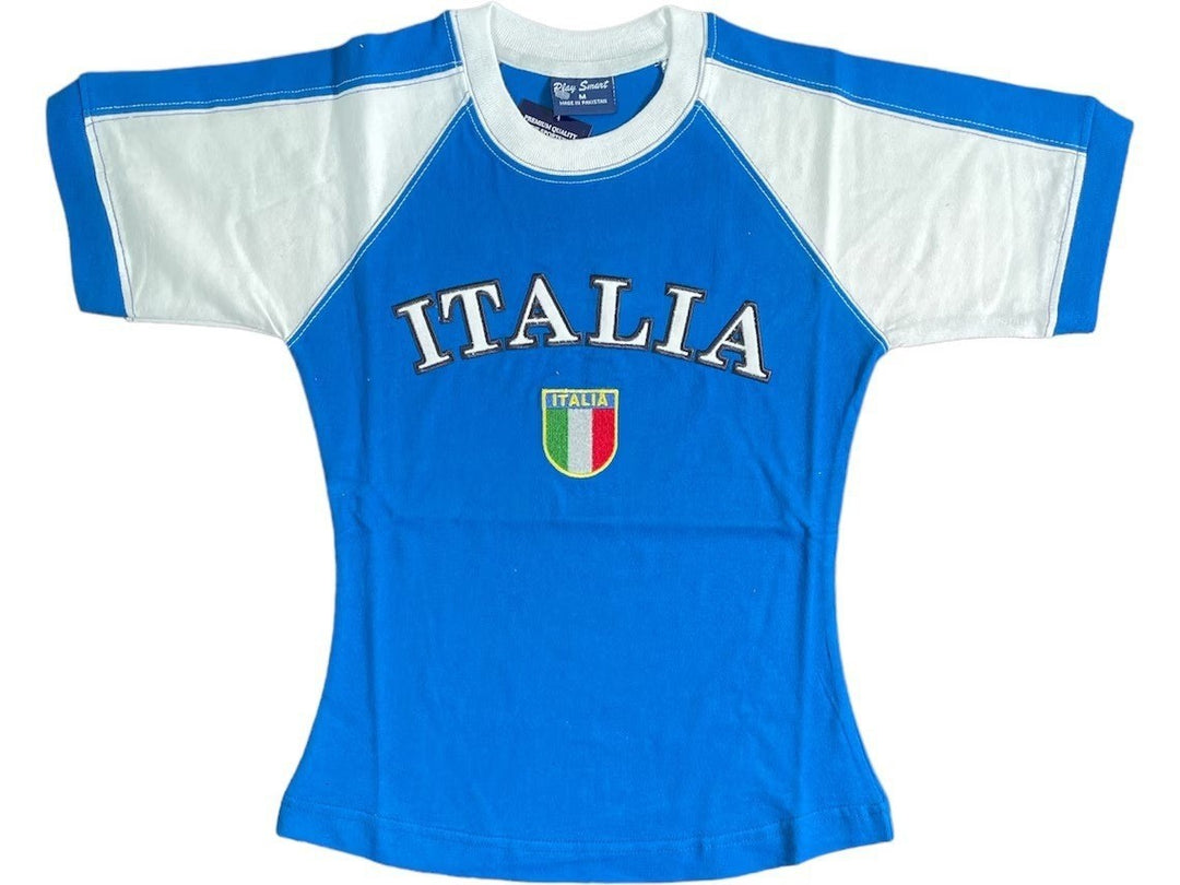 Women's fitted short-cut fan crop shirt with contrast collar and embroidered flag patch Mune Fashion