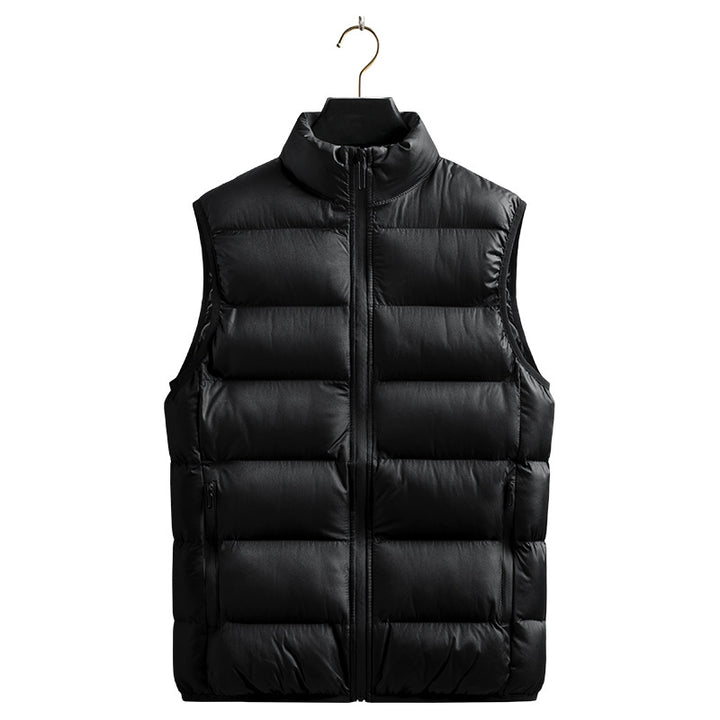 Men's compact insulation vest with horizontal quilting, windproof outer shell and zippered pockets Mune Fashion