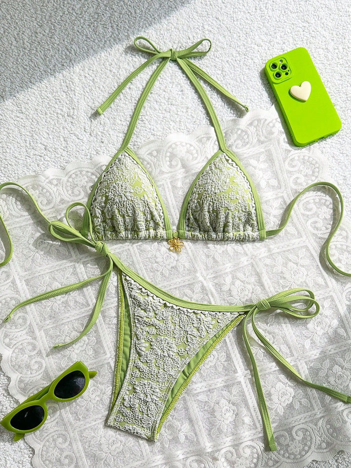 Women's Lace-Trimmed Triangle Bikini Mune Fashion