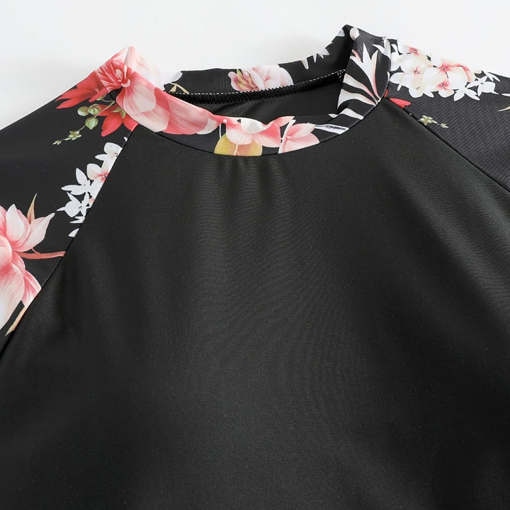 Women's Rashguard and Swim Shorts Set Mune Fashion