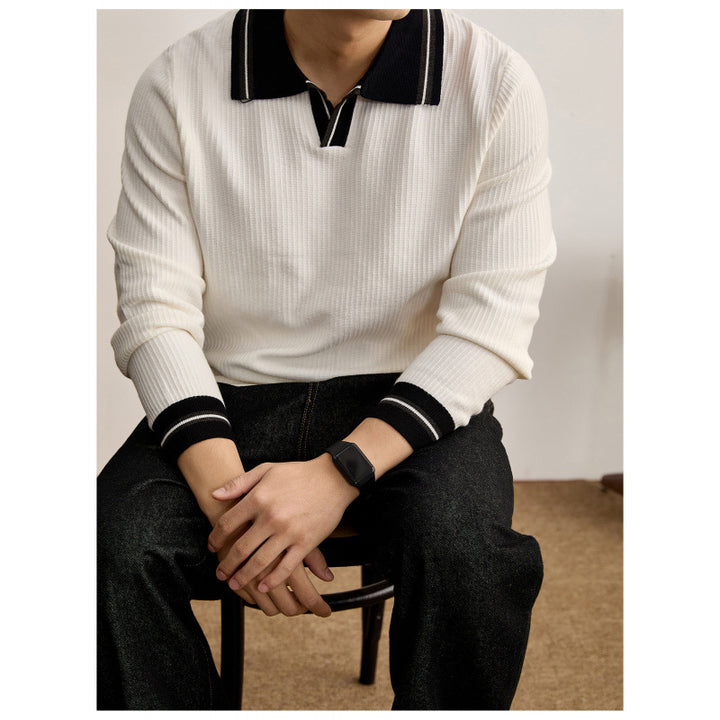 Men's fine knit polo with V-neck, ribbed structure and contrasting cuffs Mune Fashion