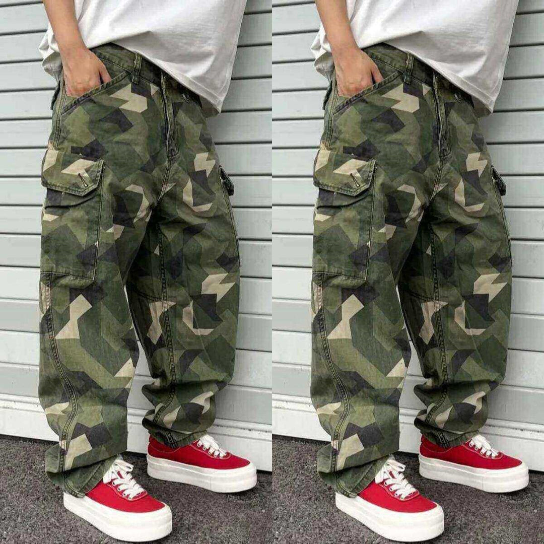 Men's Cargo Pants with Modern Camouflage Design Mune Fashion