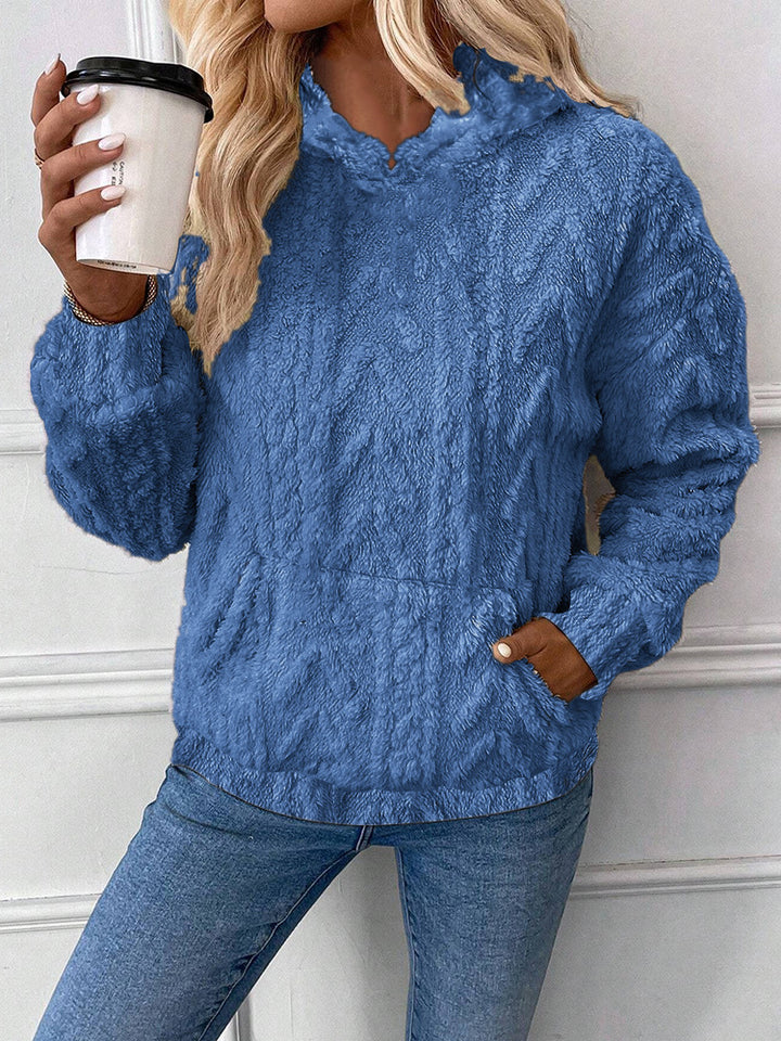 Women's cozy teddy fleece pullover with kangaroo pocket and light stand-up collar Mune Fashion