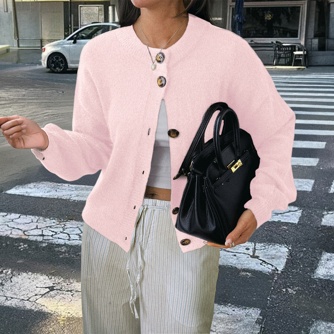 Women's cozy oversized knitted cardigan with horn button placket and round neckline Mune Fashion