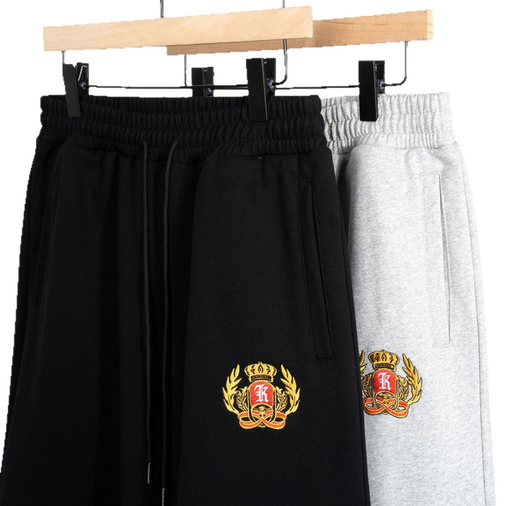Men's Knee-Length French Terry Sweat Shorts with Drawstring and Embroidered Crest Mune Fashion