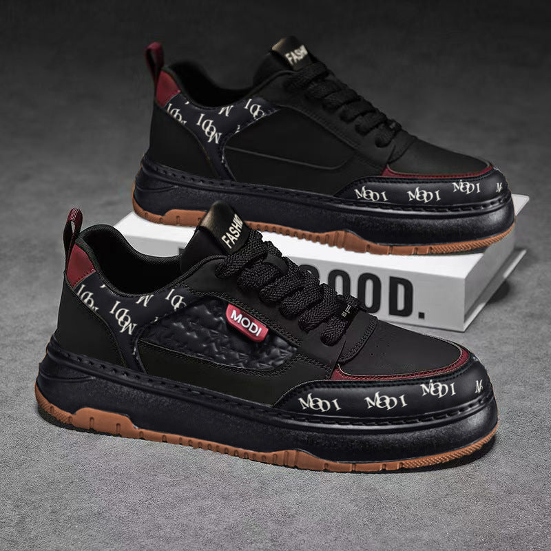 Women's sporty sneakers with non-slip sole and fashionable accents Mune Fashion