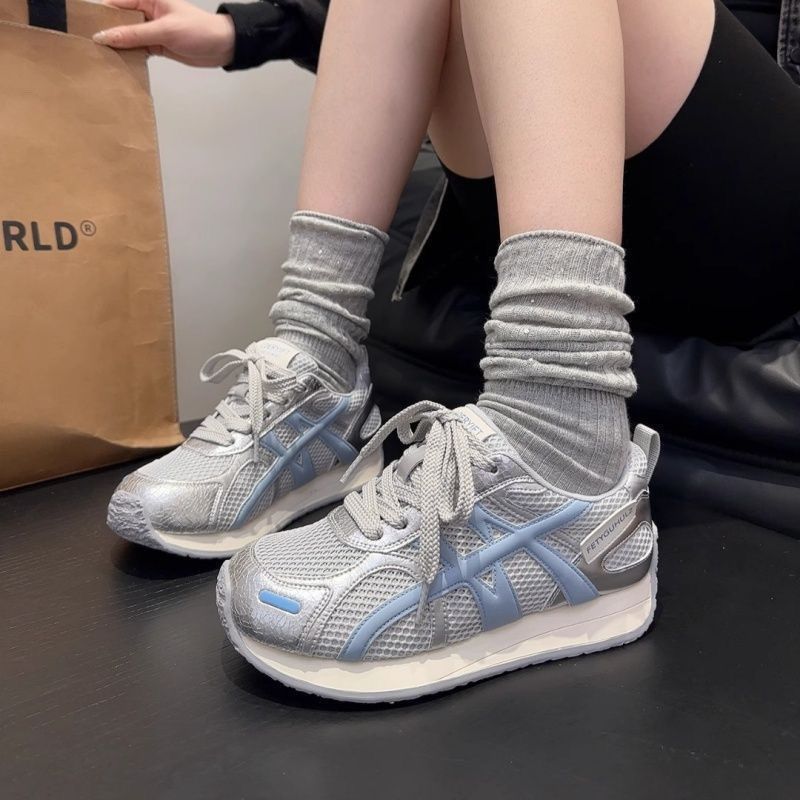 Women Lightweight Casual Sneakers with Mesh Structure, Shock-Absorbing EVA Midsole and Overlay Design Mune Fashion