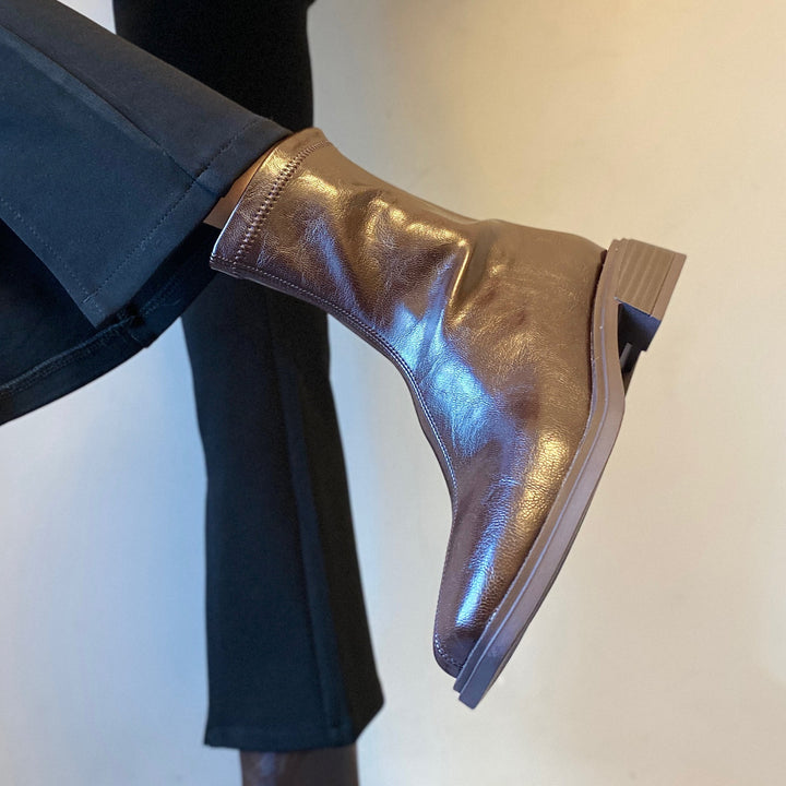 Women ankle boots in riding boot look made of soft smooth leather with square toe seam and stacked block heel Mune Fashion