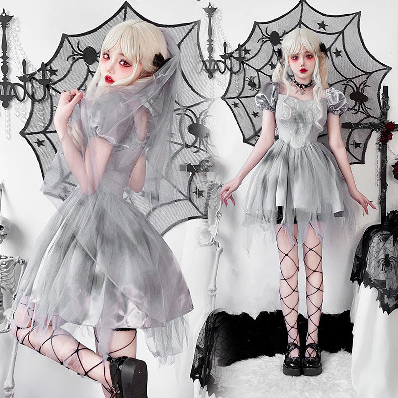 Women Gothic Wedding Dress with Tulle and Lace Decorations Mune Fashion