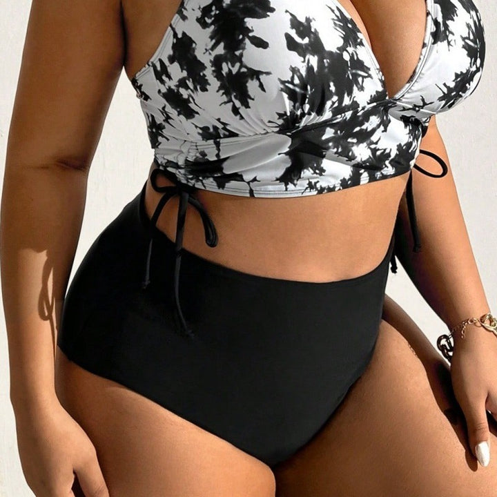 Ladies High-Cut Bikini with Floral Pattern Mune Fashion